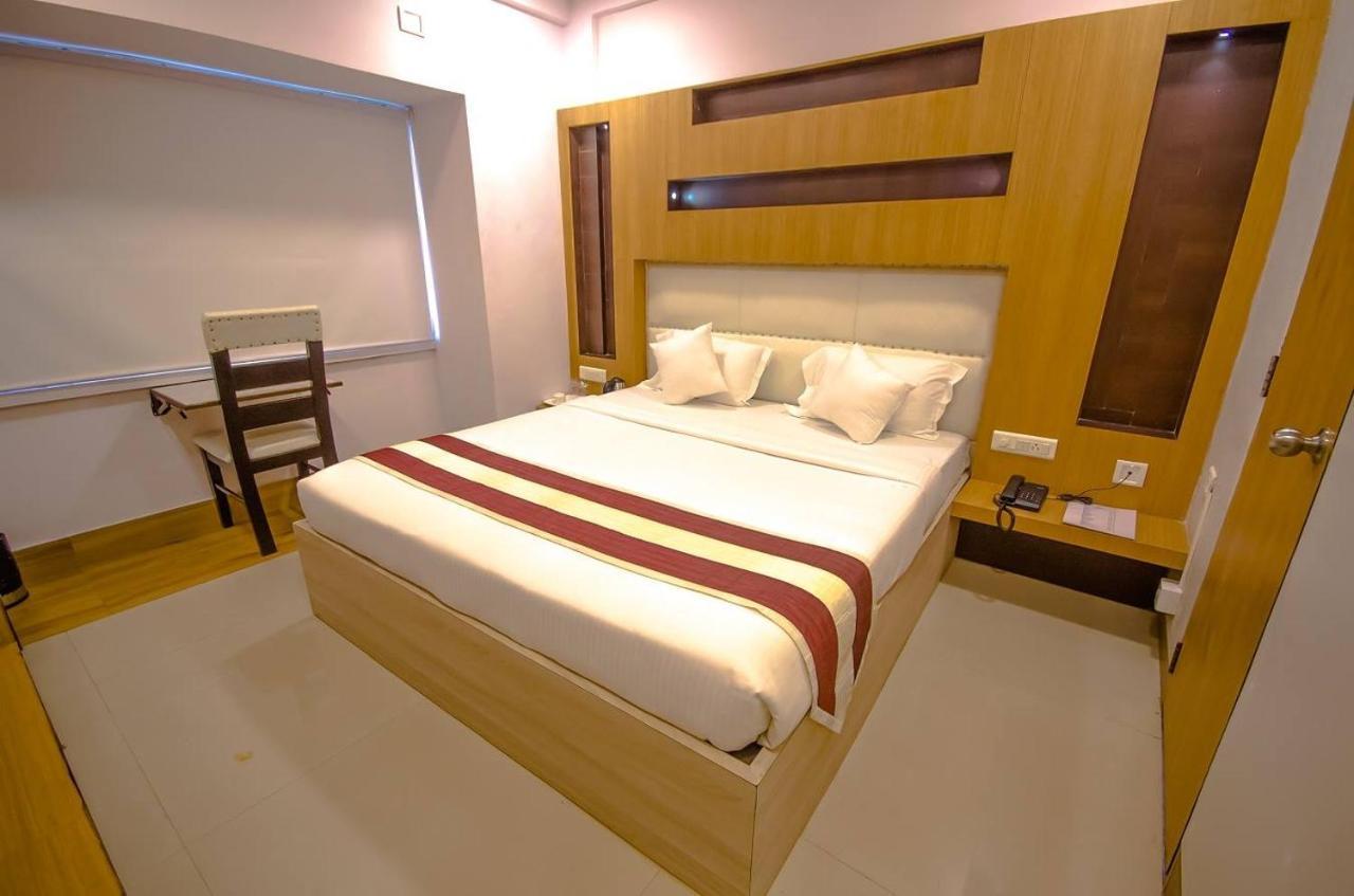 Hotel Q-Inn Kalküta Dış mekan fotoğraf