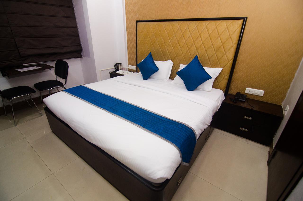 Hotel Q-Inn Kalküta Dış mekan fotoğraf