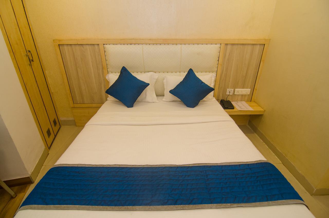 Hotel Q-Inn Kalküta Dış mekan fotoğraf