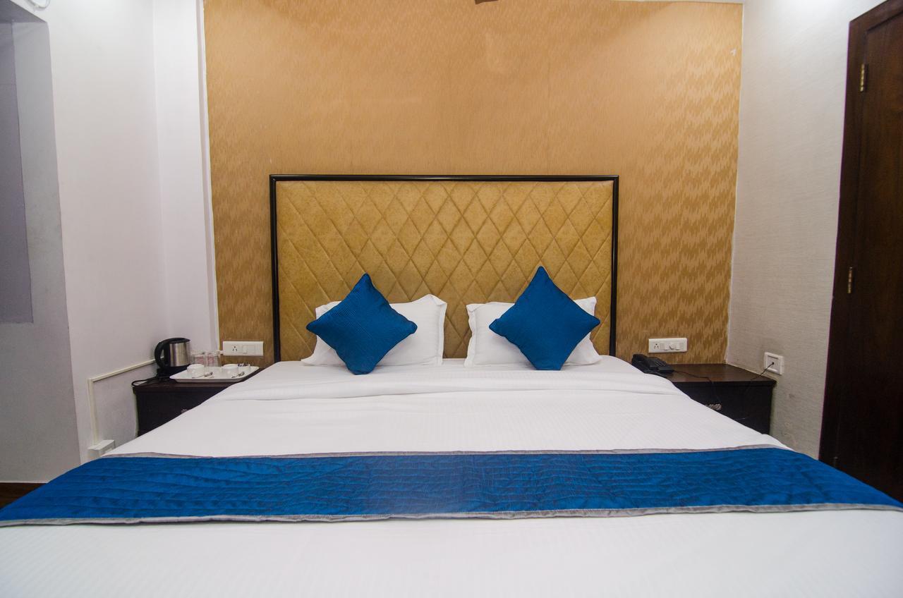 Hotel Q-Inn Kalküta Dış mekan fotoğraf